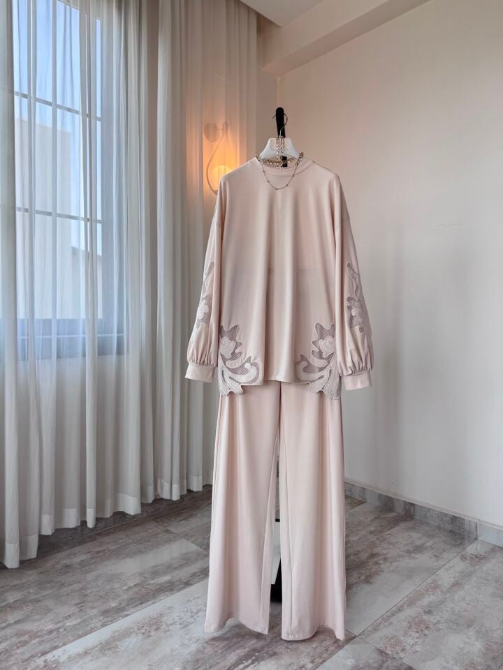 Oysho Model Ajoura Takım